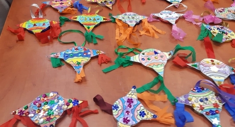 piniaty wykonane przez uczniów klasy II SP w Łozinie